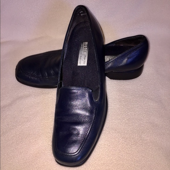 Munro Shoes - Munro American Dark Blue Leather Loafer